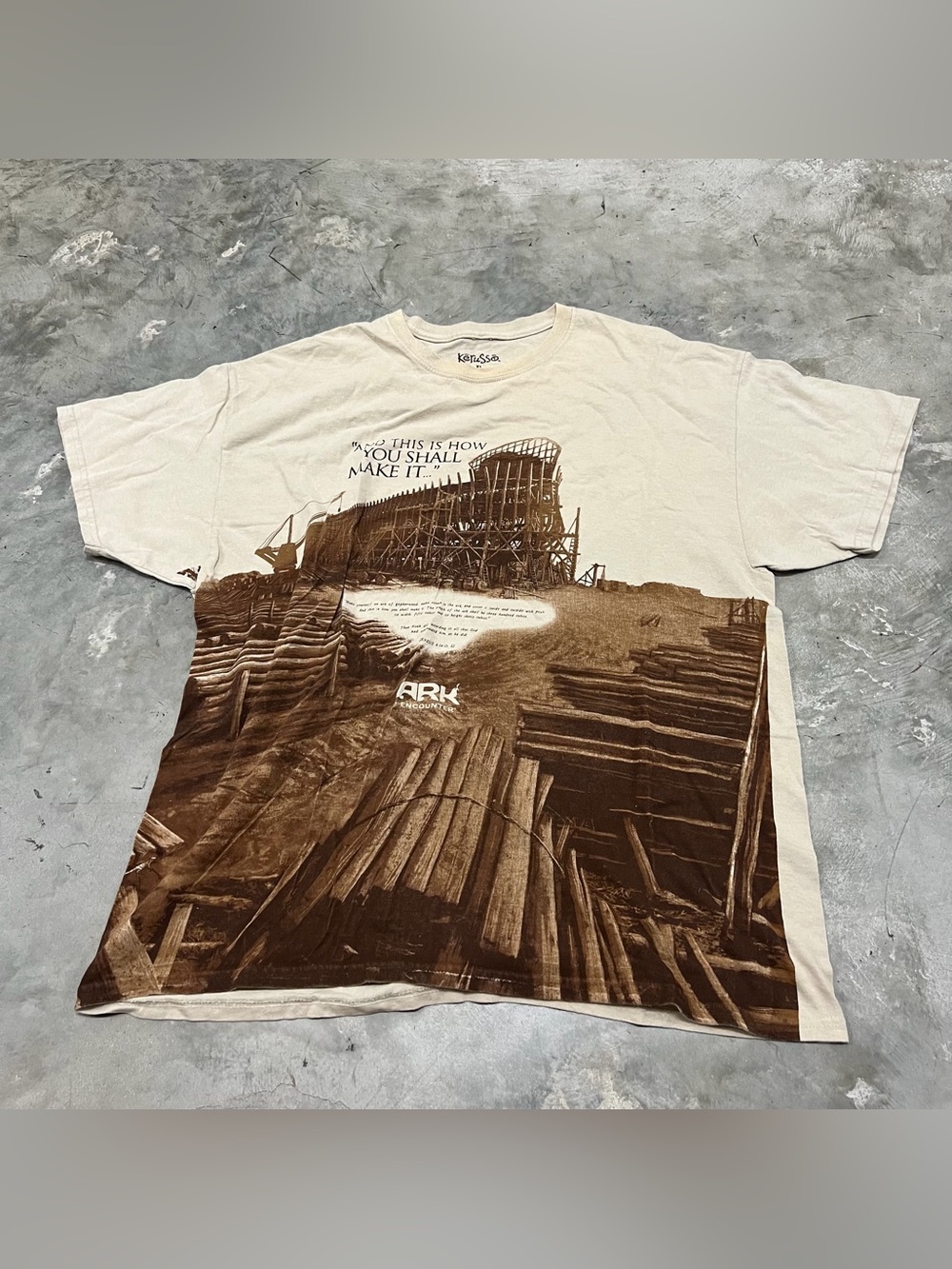 Kerusso T-Shirt Unisex Size XL Beige Ark Encounter Noah Christian Scripture Boat